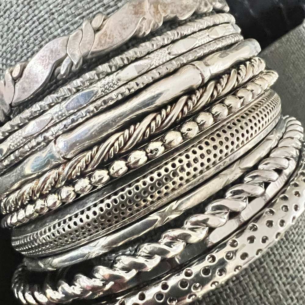 12 Vintage-Now Silver Tone Textured Stackable Bangle Bracelet Set  7-8 Indie